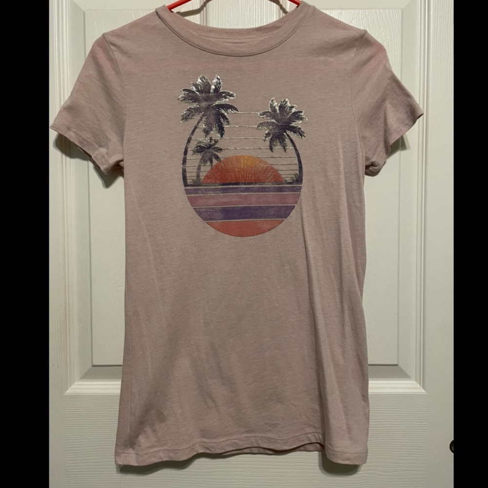 Girl’s Aeropostale Tshirt